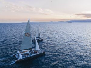 Imagen del tour al atardecer en barco por mallorca, de Attraction Catamarans